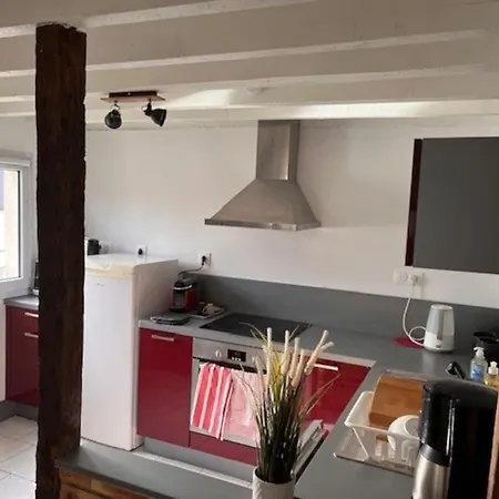 Calme Entre Et Circuit 公寓 *