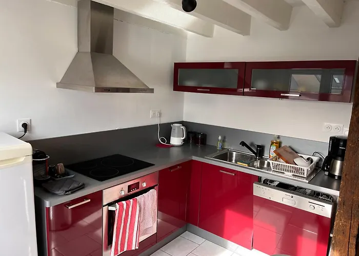 Calme Entre Et Circuit 公寓 *